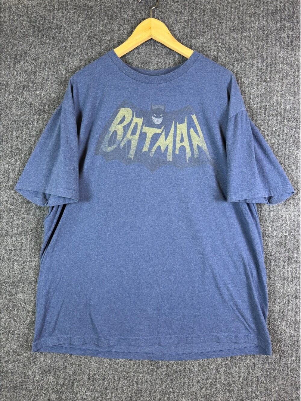 Batman Graphic T Shirt Mens 2XL Blue DC Comics Bat Signal Logo Heathered Tee